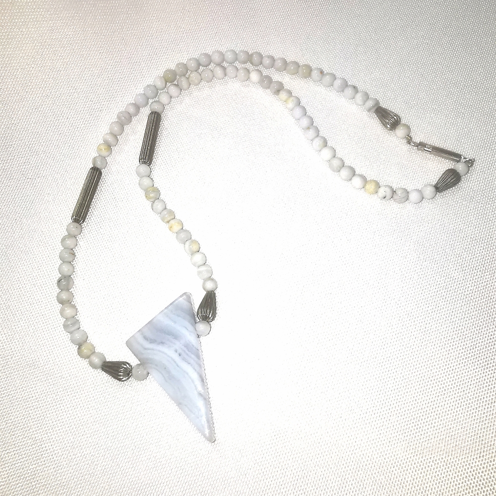 Blue Lace Agate Beaded Necklace for Confidence